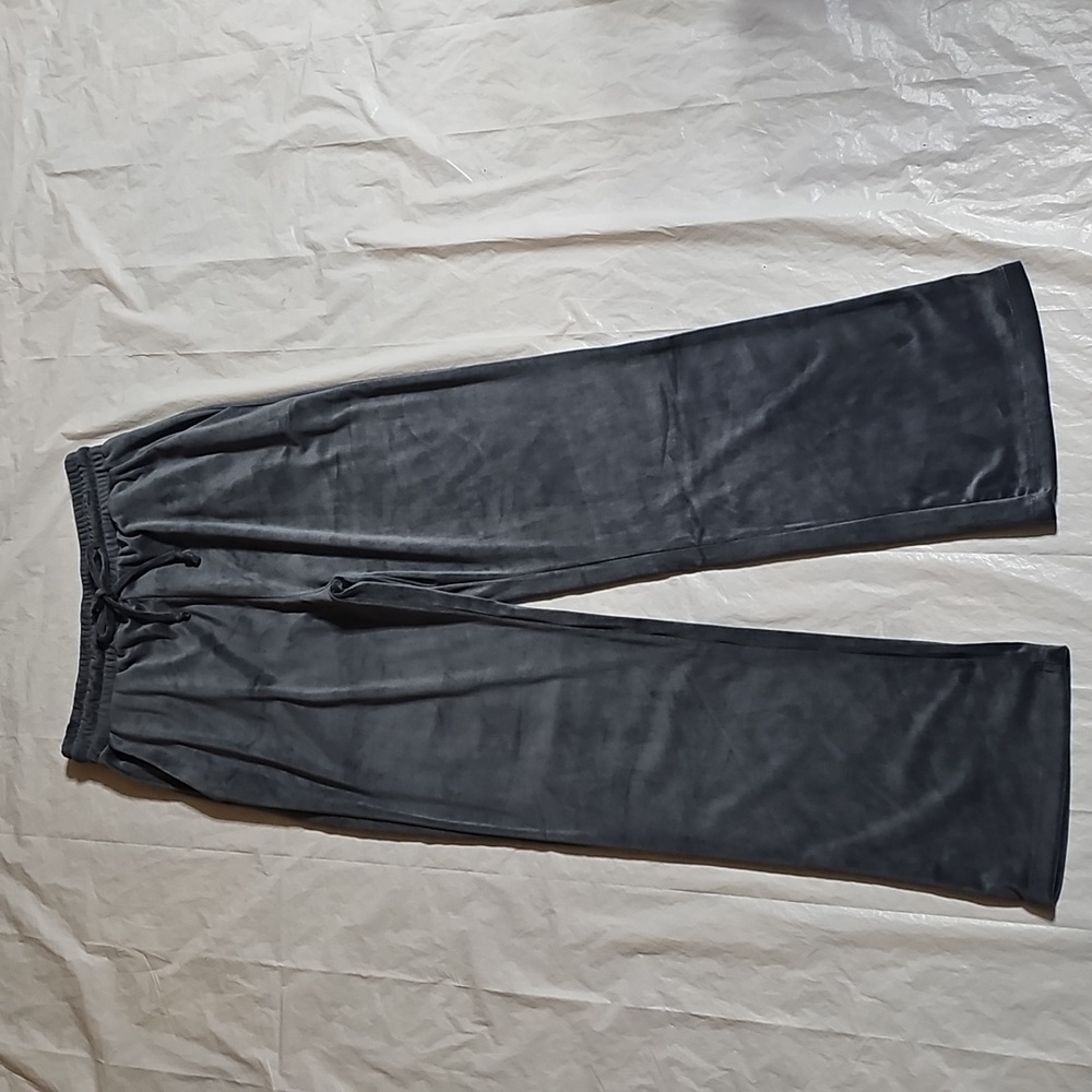 Suzette Collection Women's Medium Grey Velour Pull On Pants Used
